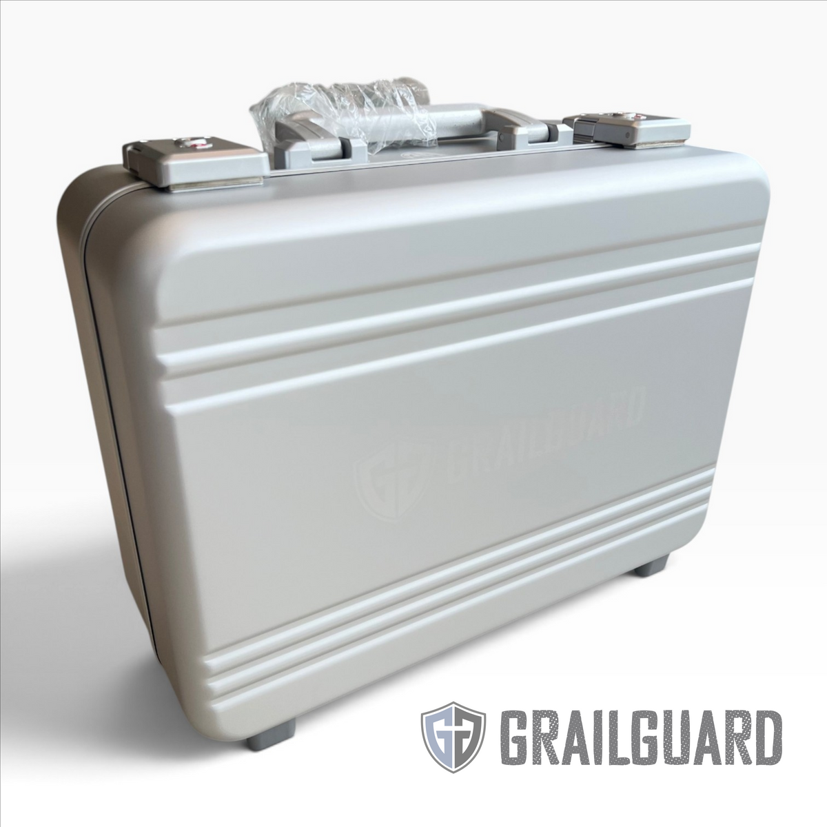 Grail Guard 3-Row Aluminium Alloy Graded Card Carry Case