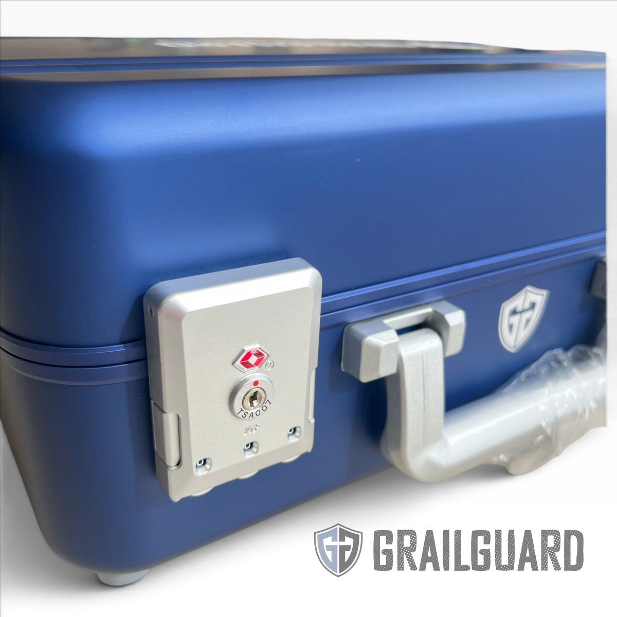 Grail Guard 3-Row Aluminium Alloy Graded Card Carry Case