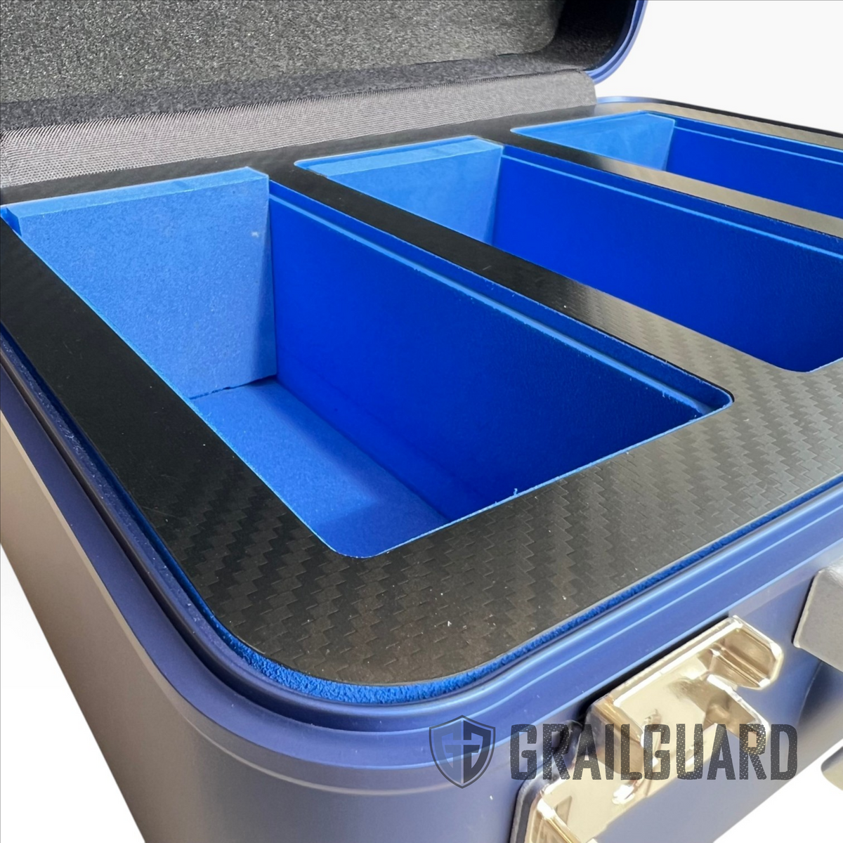 Grail Guard 3-Row Aluminium Alloy Graded Card Carry Case